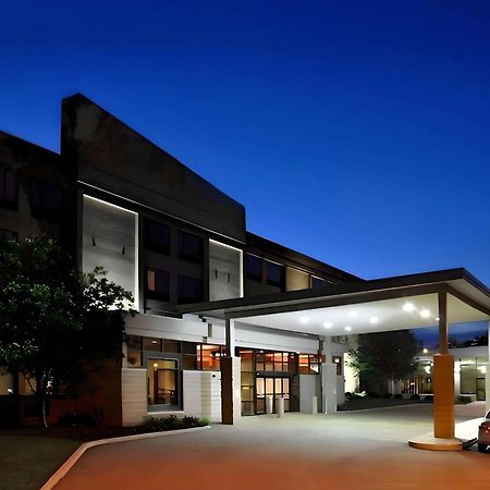 Comfort Suites Milwaukee West Luaran gambar