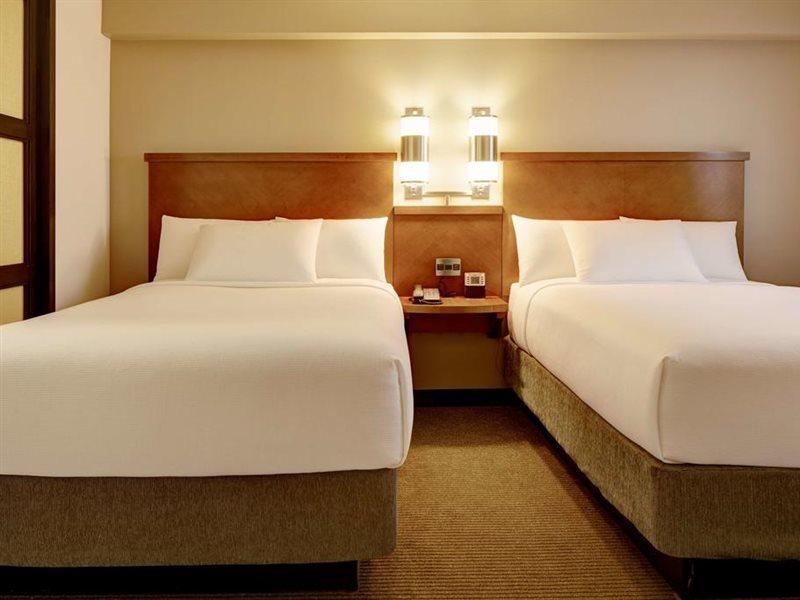 Comfort Suites Milwaukee West Luaran gambar