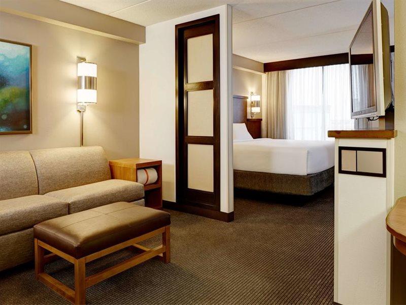Comfort Suites Milwaukee West Luaran gambar