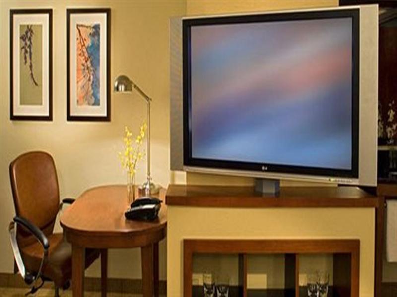 Comfort Suites Milwaukee West Luaran gambar