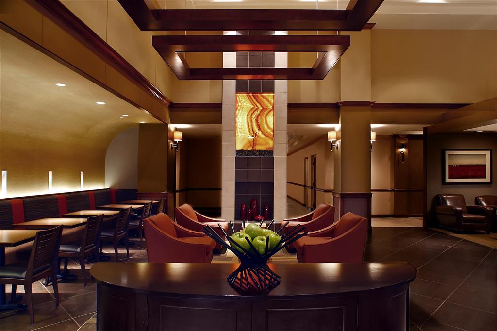 Comfort Suites Milwaukee West Dalaman gambar