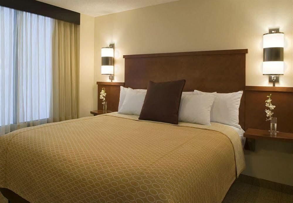 Comfort Suites Milwaukee West Luaran gambar